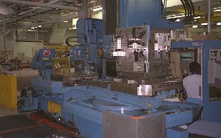 4-axis Kearney & Trecker horizontal machining center